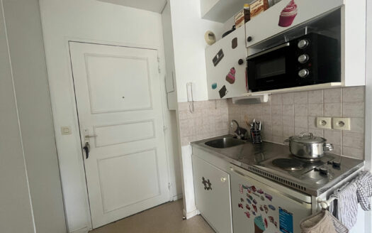 STUDIO 25.11m² ROUEN PREFECTURE (76000)