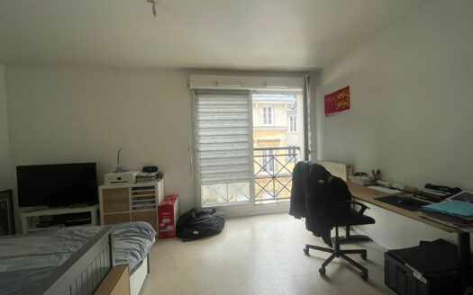 STUDIO 25.11m² ROUEN PREFECTURE (76000)