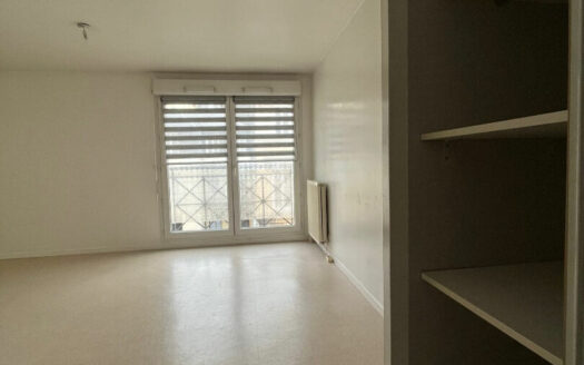 STUDIO 25.11m² ROUEN PREFECTURE (76000)