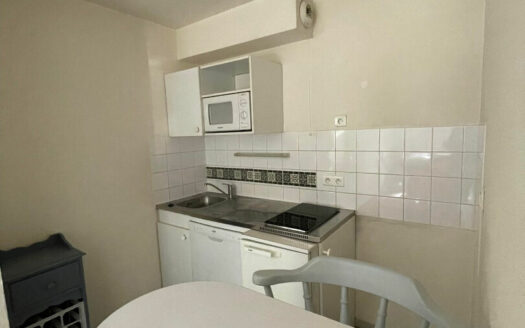 A louer – F2 meublé 39.59m² ROUEN CHU (76000)