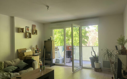 A LOUER F3 65m² LE HOULME CENTRE-VILLE (76770)