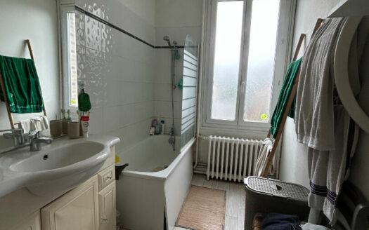 A vendre Maison de charme 5 chambres Petit Couronne