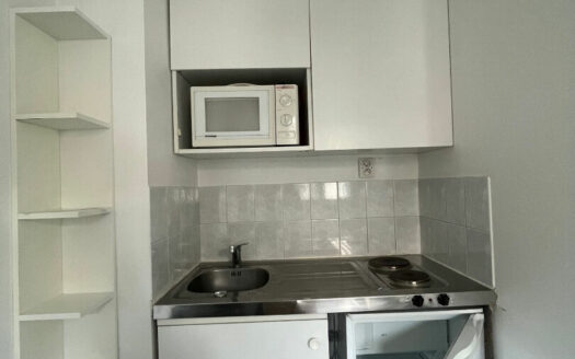 Studio meublé de 20 m² à Rouen, Place Saint Marc (76000)