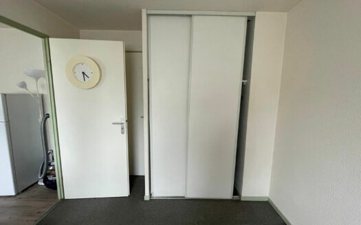 A LOUER F2 MEUBLE 39.95m²  ROUEN CHU (76000)