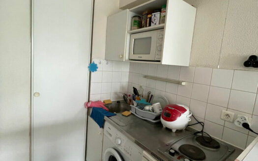A LOUER F2 MEUBLE 39.95m²  ROUEN CHU (76000)