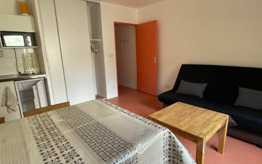 A LOUER STUDIO MEUBLE 23m² ROUEN PREFECTURE (76000)