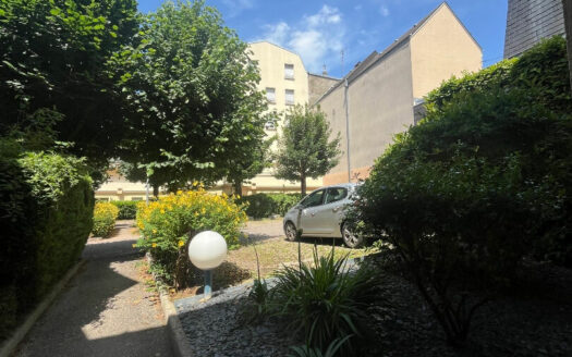 À louer F2 lumineux avec parking, Rouen Rive Droite ? proche Gare et Vieux Marché