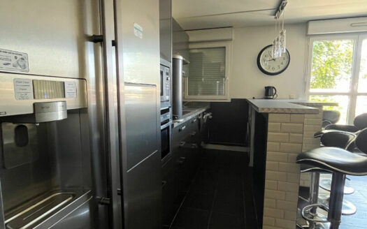Meublé de 49.51m², face SAINT HILAIRE/ CHU de Rouen, terrasse