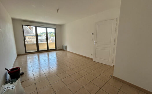 A vendre Appartement T3 GARE avec PARKING et BALCON.