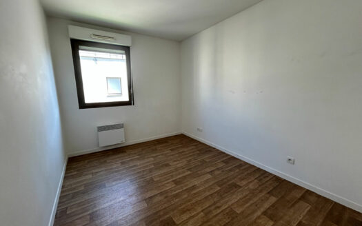 A vendre Appartement T3 GARE avec PARKING et BALCON.