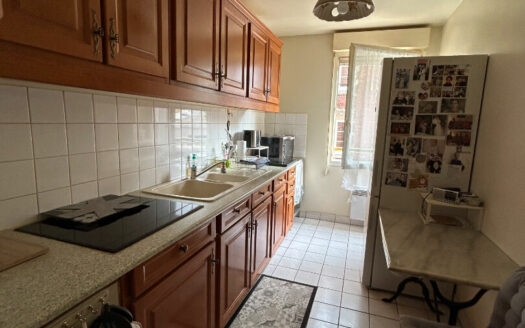 A louer, F3 de 67m², Rouen rive gauche, parking, balcon