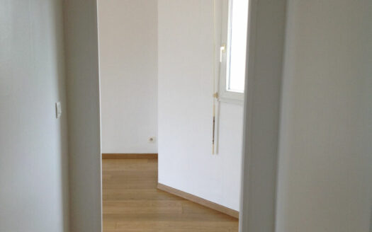 A louer, F2 de 47m² avec balcon et paking à Bois Guillaume