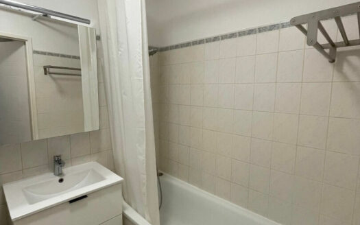 A louer, studio 20m², Place Saint Marc à Rouen