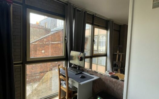 Studio dans un secteur recherche, rue eau de robec à Rouen avec parking