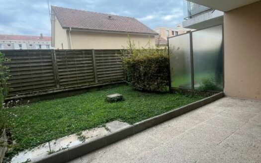 A louer, F3 de 61.20m², Rouen rive gauche, parking, terrasse