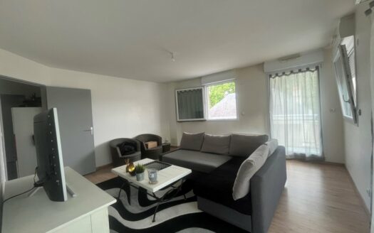 F3 de 69m² à BONSECOURS, parking et balcon