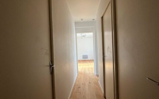 Appartement T3 avec balcon et parking à louer à Rouen – Résidence calme proche t