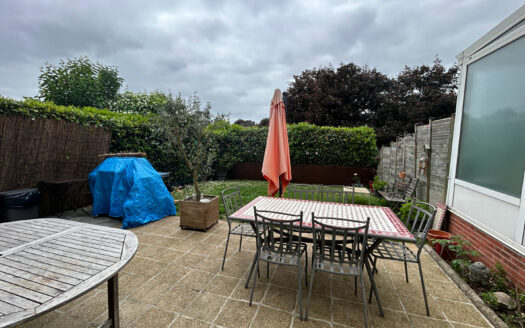 A vendre Maison Petit Couronne 4 chambres; sous-sol complet