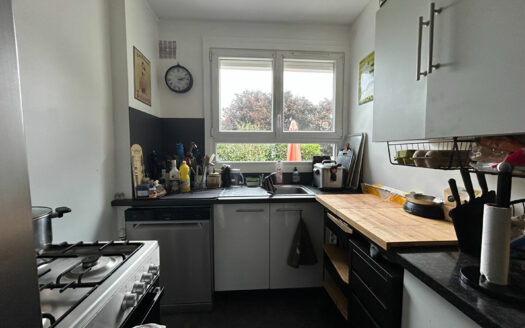 A vendre Maison Petit Couronne 4 chambres; sous-sol complet