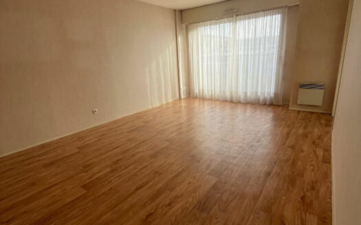 F1 de 35m² - Balcon, Parking, Cave : Quartier Saint Marc à Rouen