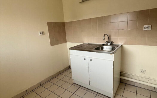 F1 de 35m² - Balcon, Parking, Cave : Quartier Saint Marc à Rouen