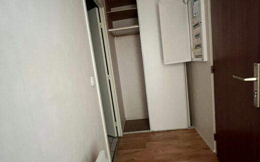 F1 de 35m² - Balcon, Parking, Cave : Quartier Saint Marc à Rouen