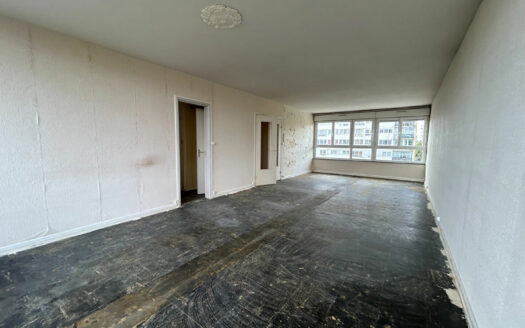 Appartement Mont Saint Aignan, Place Colbert 85.59m² avec balcon et cave.