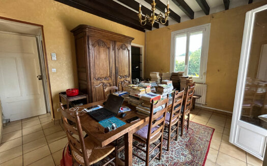 A vendre maison individuelle Barentin 4 chambres, jardin et garage indépendant.