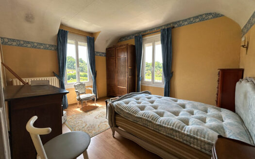 A vendre maison individuelle Barentin 4 chambres, jardin et garage indépendant.