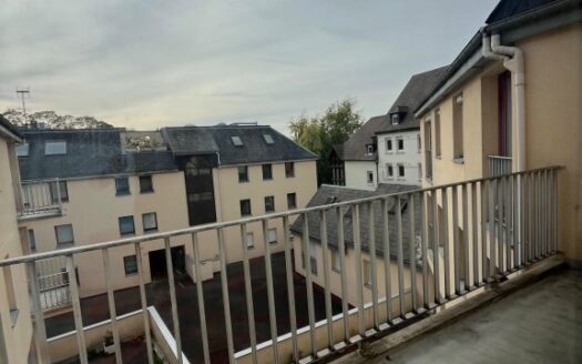 Appartement T3 avec balcon et parking à louer à Rouen – Résidence calme proche t