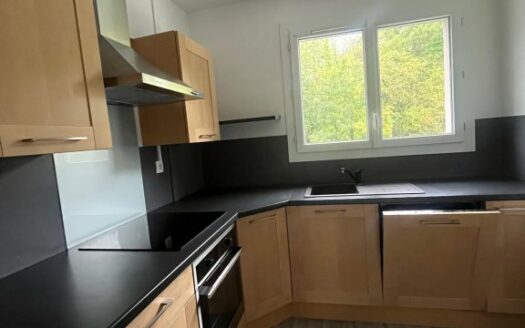 F4 de 67m² à Petit couronne