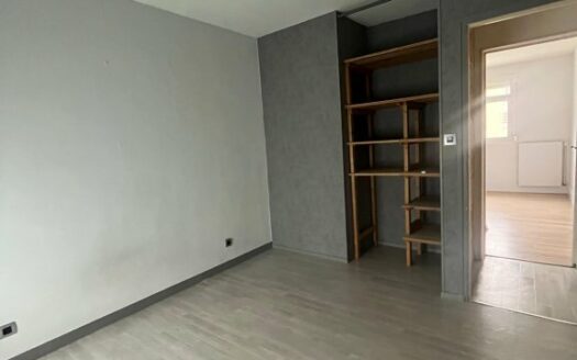 F4 de 67m² à Petit couronne