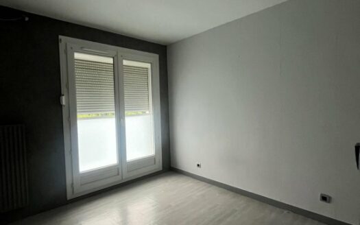 F4 de 67m² à Petit couronne