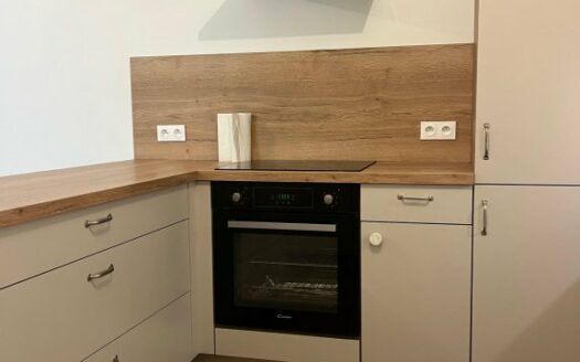 A louer, charmant F2 avec terrasse et parking sécurisé