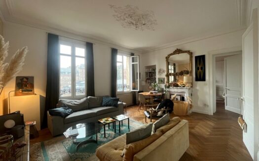 Grand appartement de charme, 90 m2, Place Saint Marc à Rouen