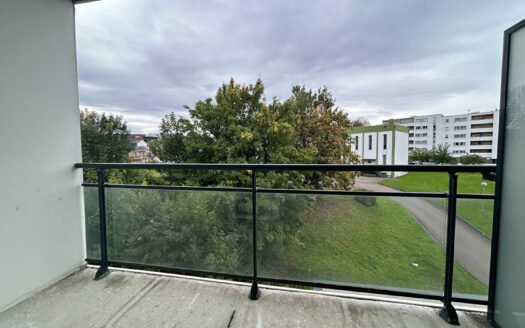 A vendre Maromme centre F3 avec balcon, cave et garage