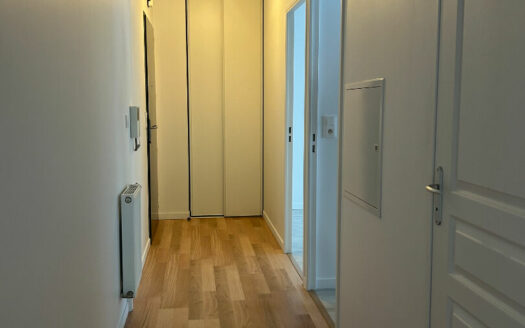 A vendre Maromme centre F3 avec balcon, cave et garage