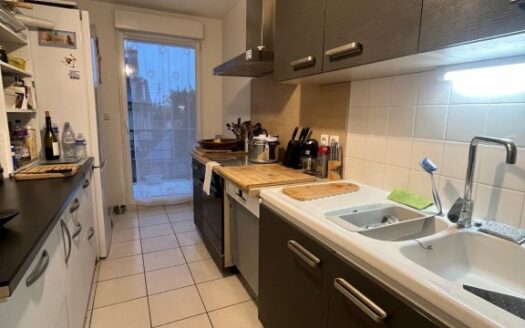 Appartement F4 de 102 m² avec balcon et double parking – 37 rue Saint-Maur, proc