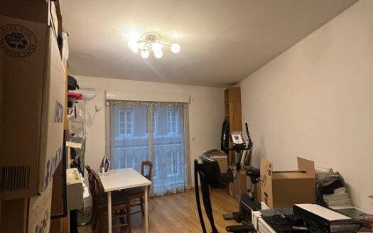 Appartement F4 de 102 m² avec balcon et double parking – 37 rue Saint-Maur, proc