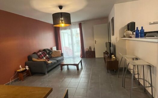 A louer, Rouen CHU, logement récent avec parking et balcon