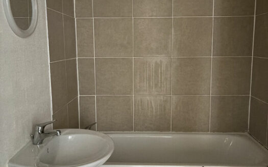 Rouen Gauche F3 + cave + parking