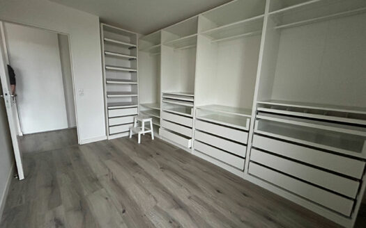 A vendre BONSECOURS F3 avec terrasse dans une résidence récente.