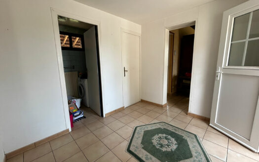 A vendre maison individuelle Barentin 4 chambres, jardin et garage indépendant.