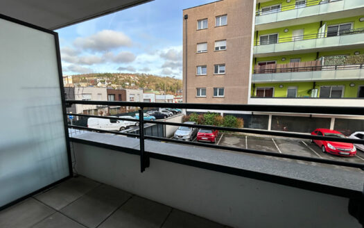 A vendre Maromme studio avec balcon et parking