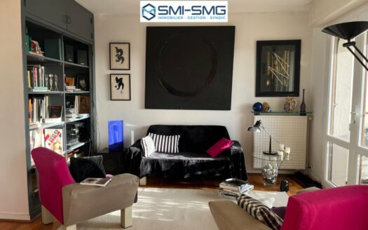 F3 idélament situé entre la rue beauvoisine et l'hotel de ville - Vue dégagée su