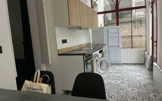 Superbe meublé entre la gare et boulingrin, F2 en mezzanine de 38m²