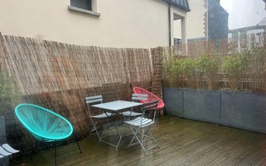 Superbe meublé entre la gare et boulingrin, F2 en mezzanine de 38m²