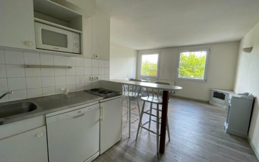 F2 Meublé de 39.95m² - ROUEN (CHU) - Parking