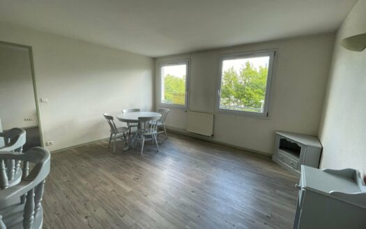 F2 Meublé de 39.95m² - ROUEN (CHU) - Parking