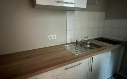 Place Saint Marc, F2 de 45m², emplacement idéal